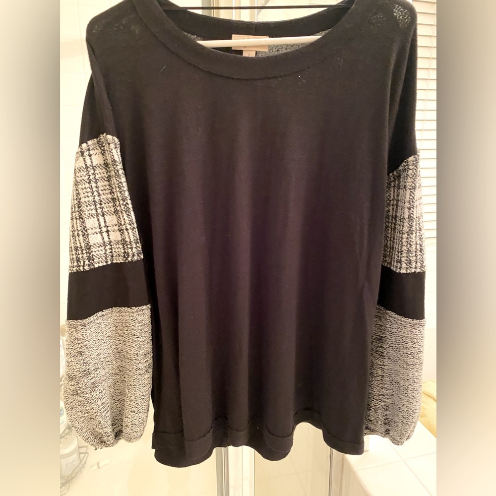 Style & Co, women’s size large cotton, long sleeve shirt.